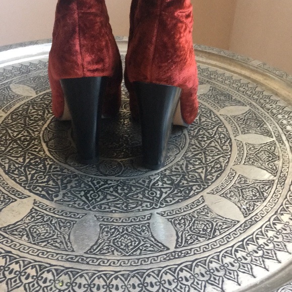 Zara velvet Boots - Picture 2 of 6